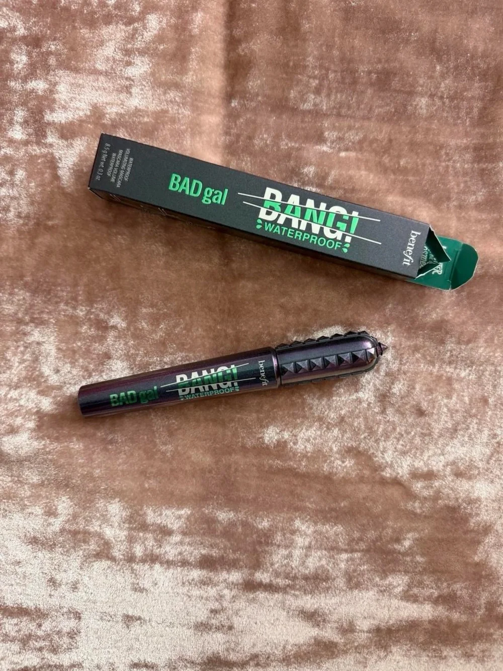 Benefit BADgal BANG! Waterproof Mascara — Black